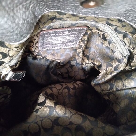 Vintage Coach Leather Handbag - Picture 11 of 12